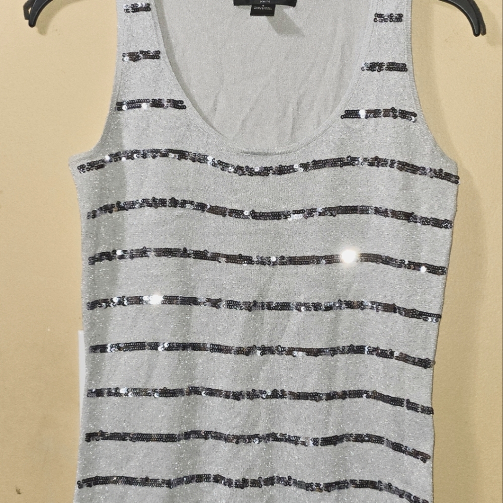 Grey top - Picture 3 of 4